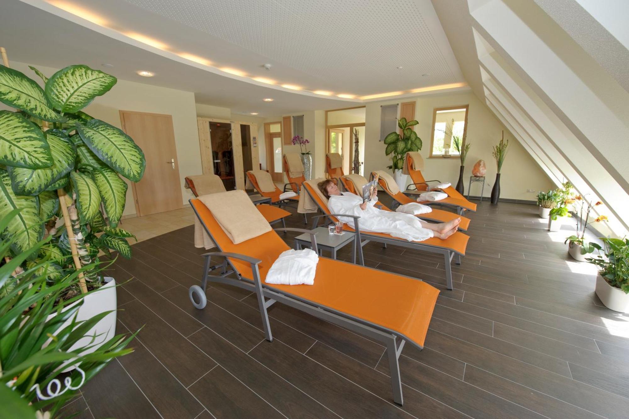 Land-Gut-Hotel Hotel Adlerbraeu Gunzenhausen Exterior foto